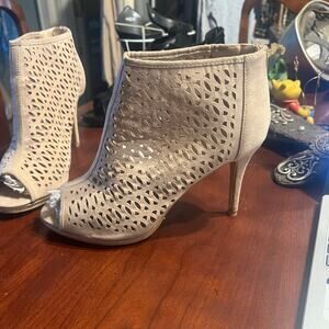 Torrid Gladiatpr Heels Beige 11W